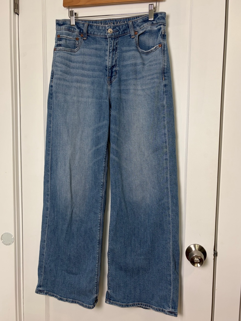 American Eagle Curvy Super High Rise Baggy Wide Leg Jeans Cargo Size 10